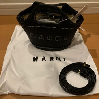 マルニ(Marni)のMARNI🖤トロピカリアマイクロバッグショルダー付き(ショルダーバッグ)