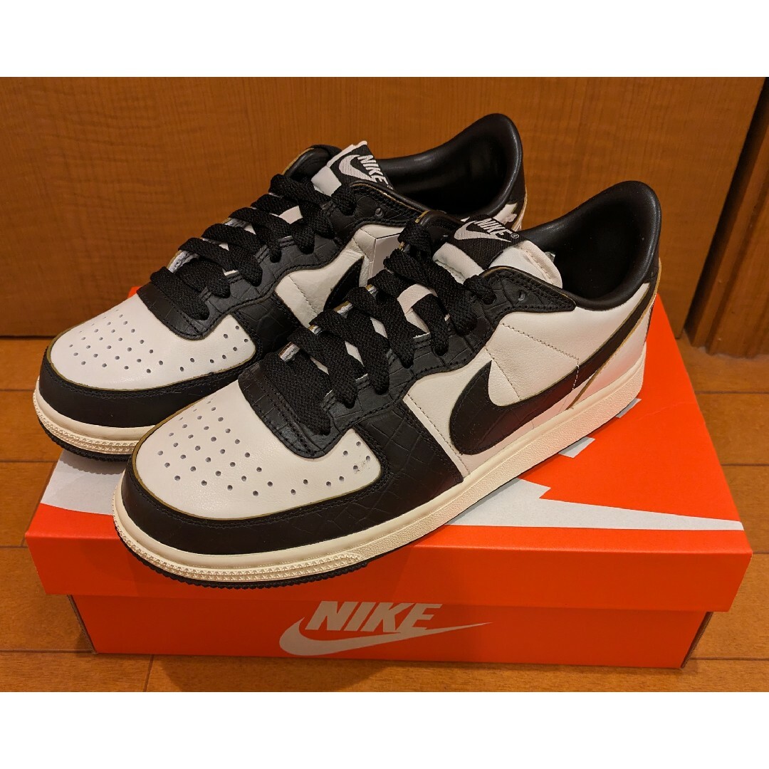 NIKE(ナイキ)のNIKE ナイキ TERMINATOR LOW PRM プレミアム 27cm メンズの靴/シューズ(スニーカー)の商品写真