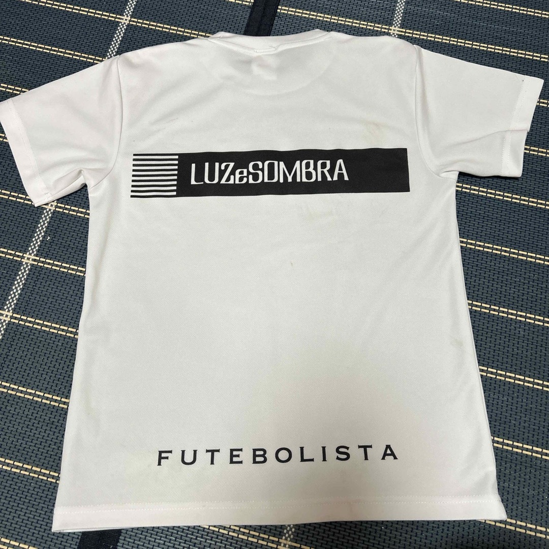 LUZ(ルース)のLUZeSOMBRA 半袖【子どもXSサイズ】 スポーツ/アウトドアのサッカー/フットサル(ウェア)の商品写真