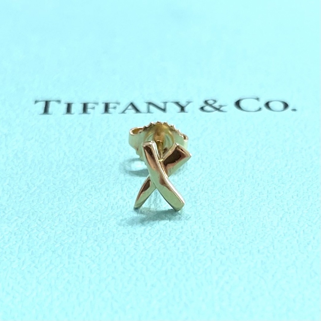 Tiffany & Co.(ティファニー)のティファニー シングルピアス X キス ゴールド AU750 K18 片耳 レディースのアクセサリー(ピアス)の商品写真