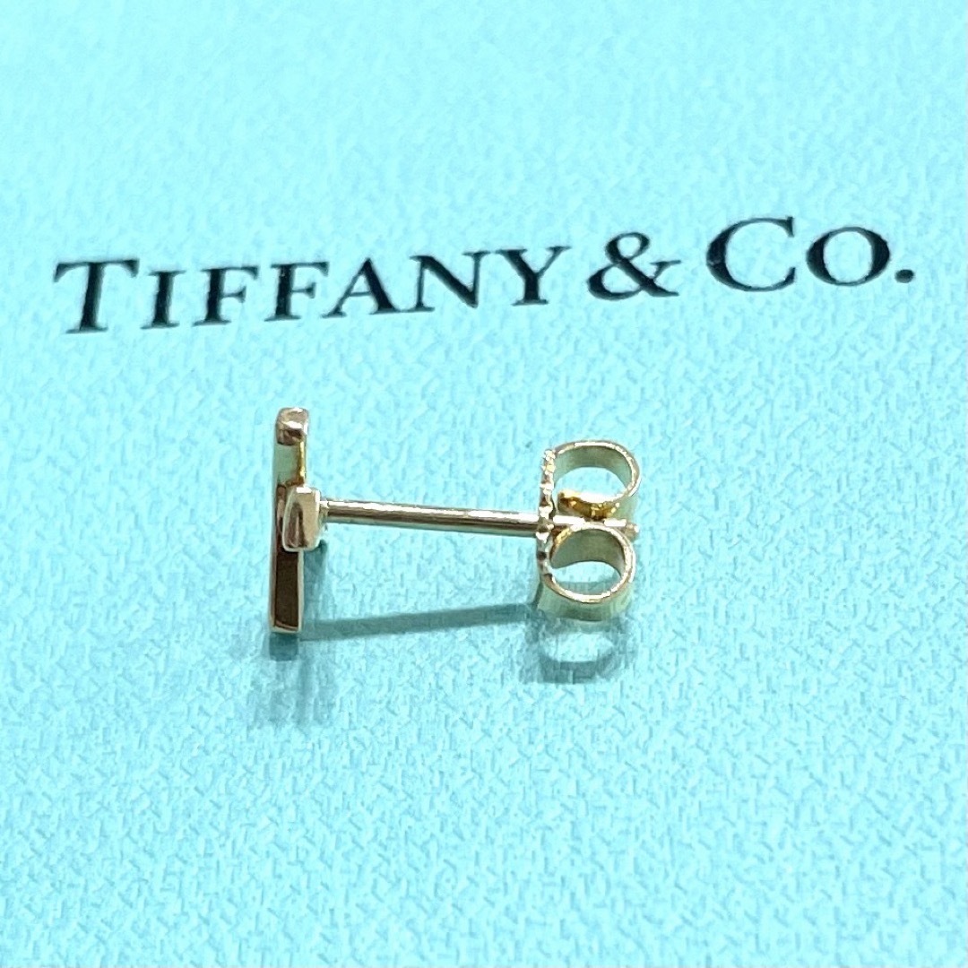 Tiffany & Co.(ティファニー)のティファニー シングルピアス X キス ゴールド AU750 K18 片耳 レディースのアクセサリー(ピアス)の商品写真
