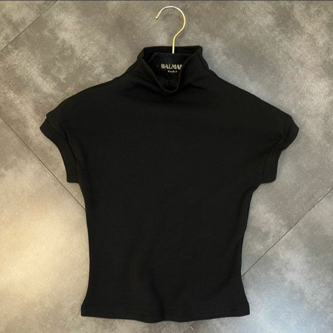 半袖Tシャツ　ハイネック　カットソー　リブニット　黒　ハイネック　コットン レディースのトップス(Tシャツ(半袖/袖なし))の商品写真