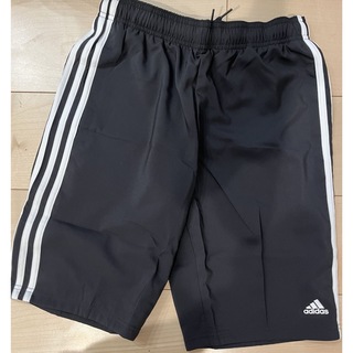 アディダス(adidas)のアディダス　adidas ハーフパンツ　新品(パンツ/スパッツ)