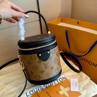 ルイヴィトン(LOUIS VUITTON)のLouis Vuitton ルイヴィトンレディース ショルダーバッ(ショルダーバッグ)