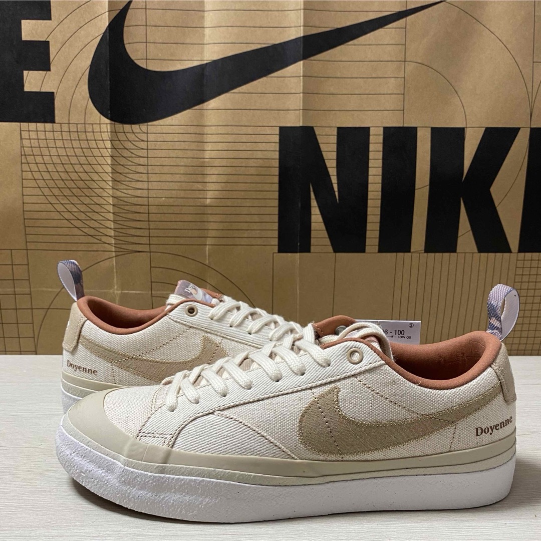 NIKE(ナイキ)の25.5cm NIKE SB BLAZER LOW QS メンズの靴/シューズ(スニーカー)の商品写真