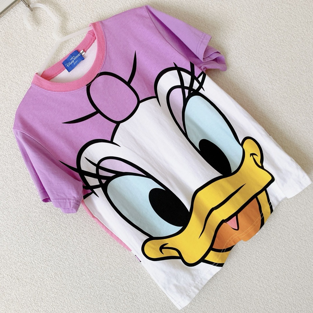 Disney(ディズニー)のディズニーリゾート デイジー  フェイス Tシャツ 150サイズ レディースのトップス(Tシャツ(半袖/袖なし))の商品写真