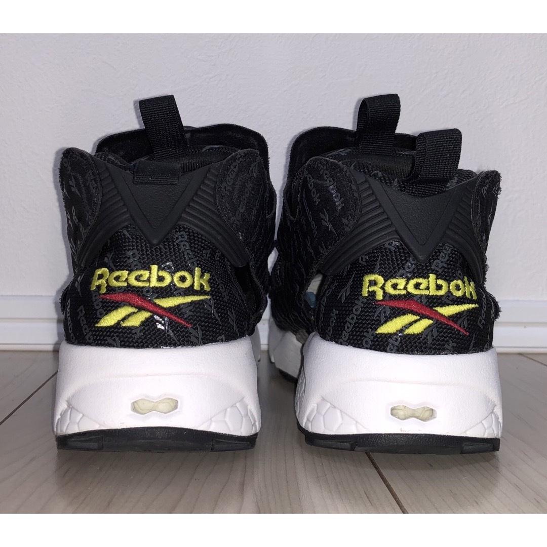 Reebok(リーボック)の24.5cm 良品 REEBOK INSTA PUMP FURY OG 黒 限定 レディースの靴/シューズ(スニーカー)の商品写真