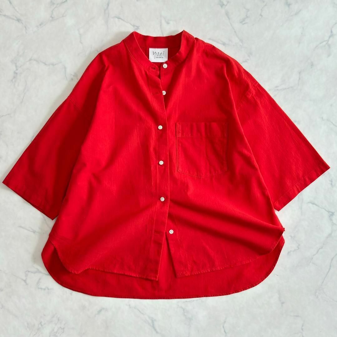 yuni(ユニ)のユニ yuni コットン/レノクロス バンドカラーシャツ 赤 サイズF hk1 レディースのトップス(シャツ/ブラウス(半袖/袖なし))の商品写真