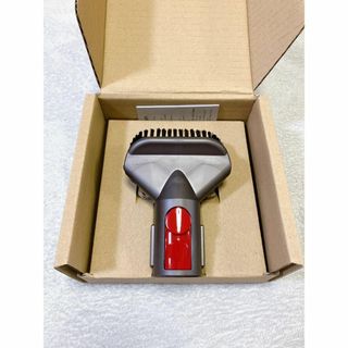 新品未使用⭐︎ダイソン掃除機　V 8　ブラシ　アタッチメント　Dyson専用(掃除機)