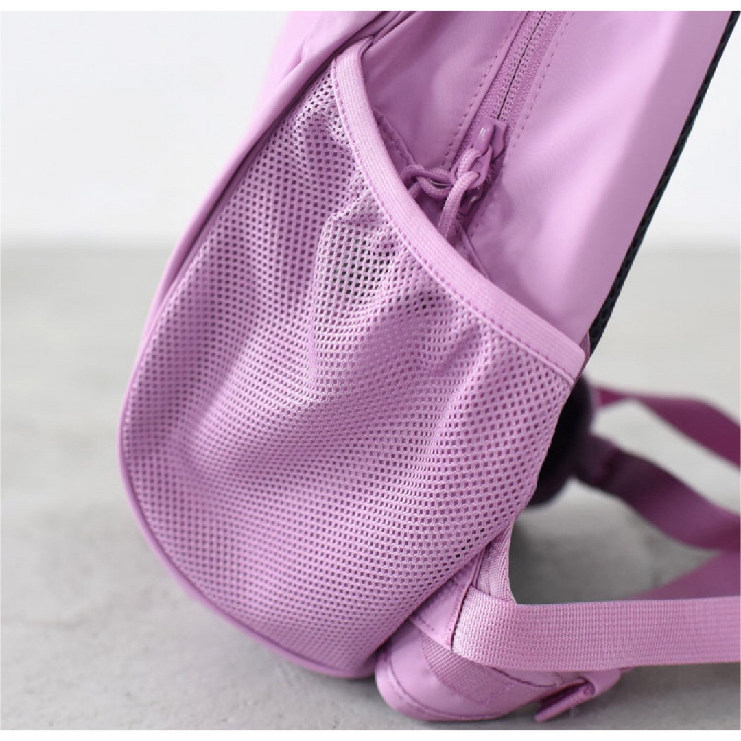 THE NORTH FACE - 15L☆ スモーキーグレープ☆スモールデイ THE NORTH FACE - 15L☆ スモーキーグレープ☆スモールデイ