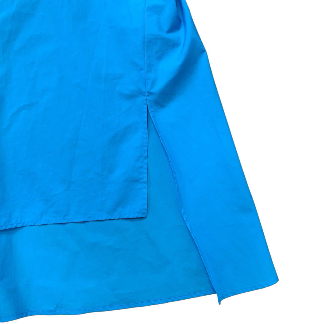 ENFOLD(エンフォルド)のエンフォルド　シャツ　ワンピース　プルオーバー　ブルー　変形　比翼ボタン レディースのトップス(シャツ/ブラウス(長袖/七分))の商品写真