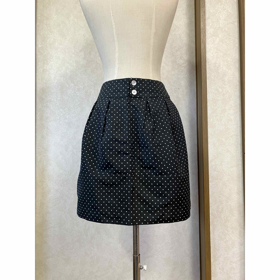 ZARA(ザラ)の♡ZARA美品ブラックホワイトドット柄ウエストタックコクーンスカート レディースのスカート(ひざ丈スカート)の商品写真