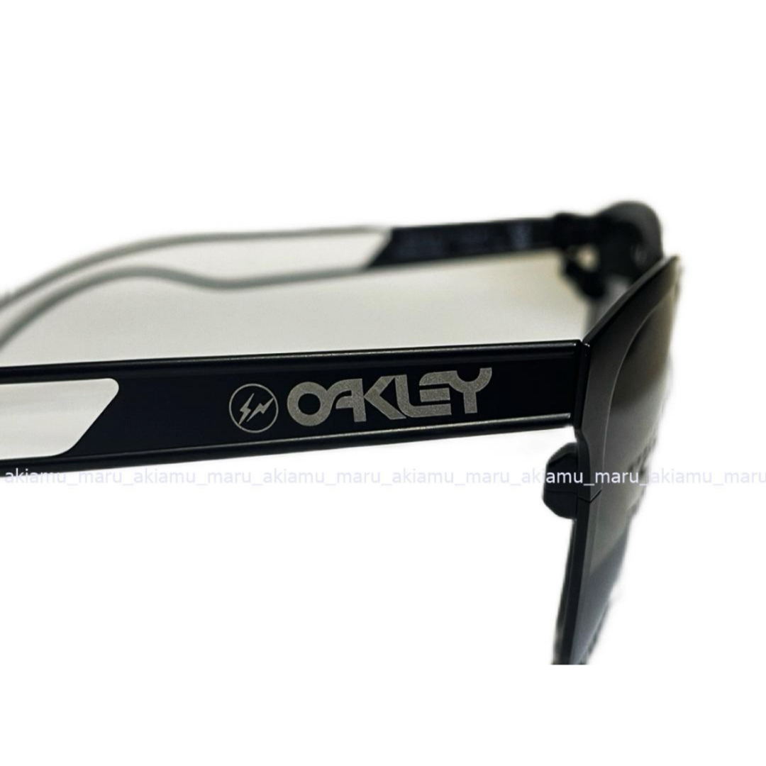 Oakley(オークリー)のオークリー×FRAGMENT　　サングラス　Frogskins Titanium メンズのファッション小物(サングラス/メガネ)の商品写真