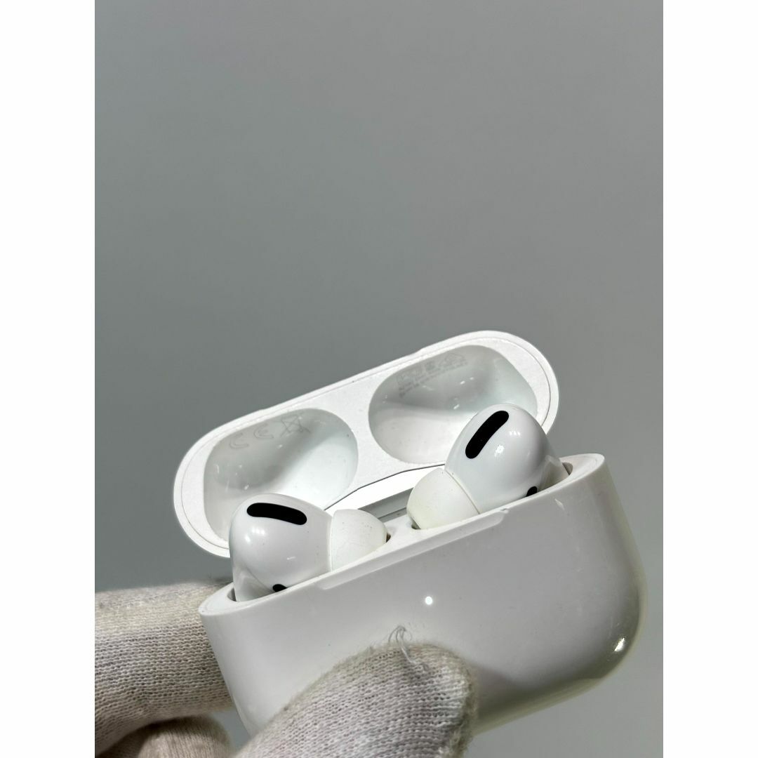 Apple(アップル)の24) Apple AirPods PRO A2190 A2083 A2084 スマホ/家電/カメラのオーディオ機器(ヘッドフォン/イヤフォン)の商品写真