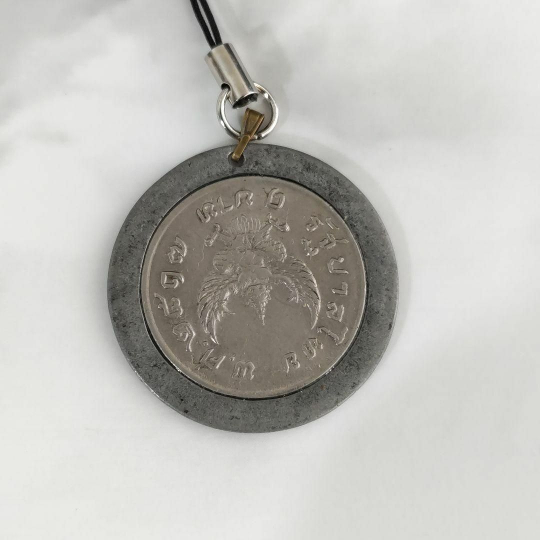 タイ 古銭  コイン ストラップ ハンドメイドのファッション小物(その他)の商品写真