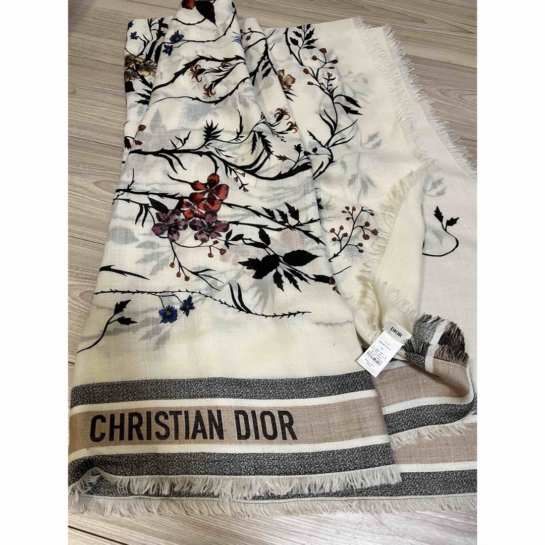 Christian Dior(クリスチャンディオール)のDIOR ストール レディースのファッション小物(ストール/パシュミナ)の商品写真