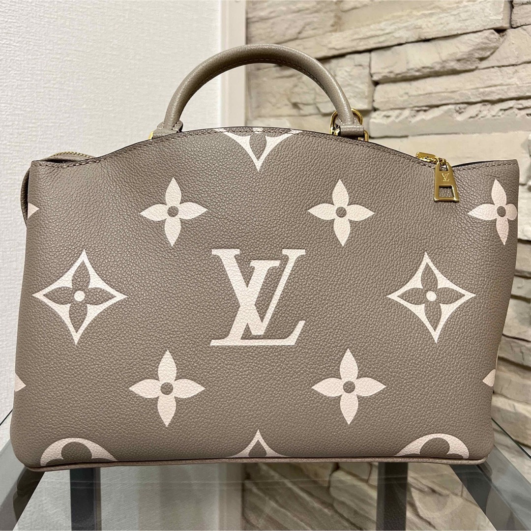 LOUIS VUITTON(ルイヴィトン)のLOUIS VUITTON M58914 プティ・パレ PM  ベージュ　バッグ レディースのバッグ(トートバッグ)の商品写真