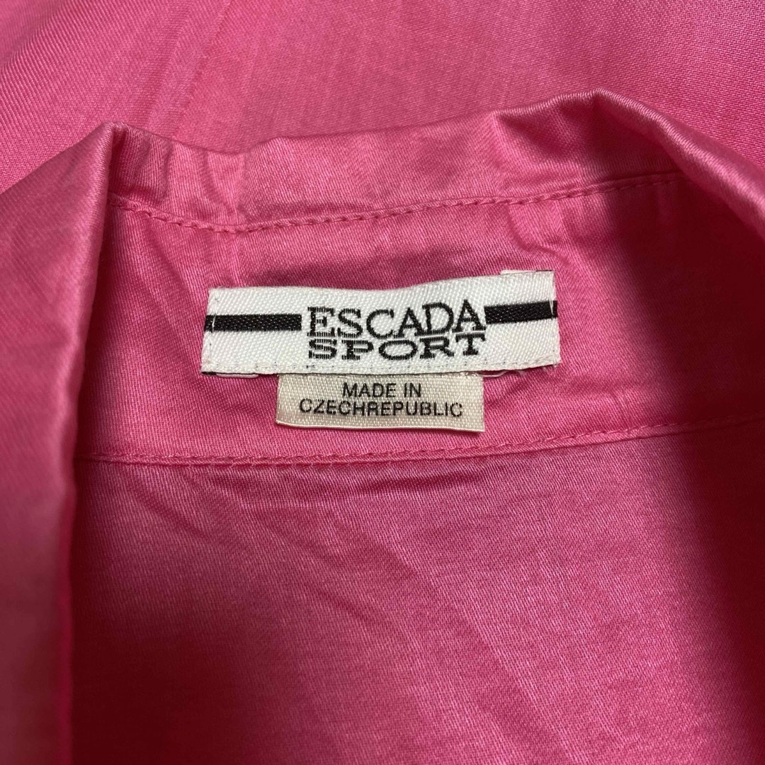 ESCADA(エスカーダ)のエスカーダ　ESCADA SPORT 　ノースリーブシャツ レディースのトップス(シャツ/ブラウス(半袖/袖なし))の商品写真