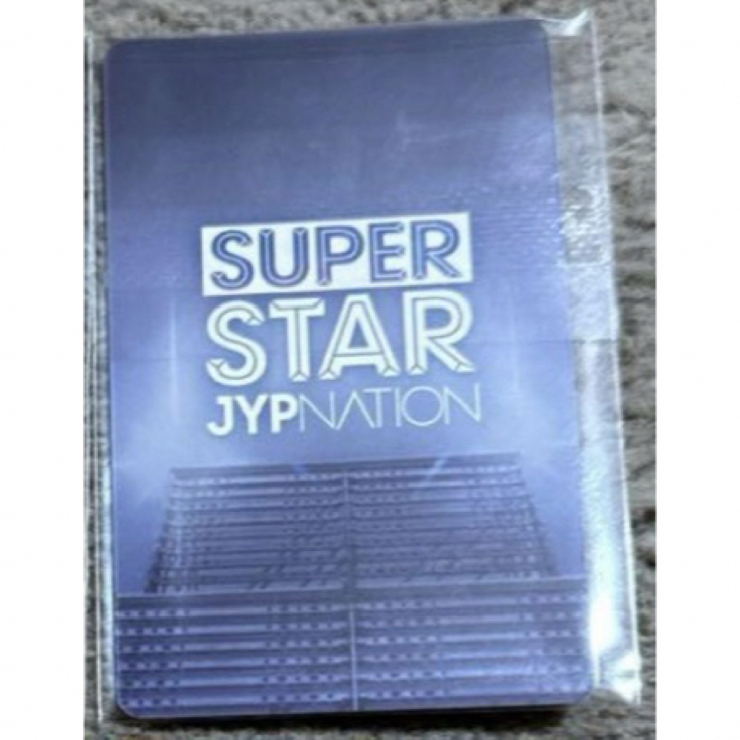 ITZY(イッチ)のITZY会場限定 SSJYP SUPER STAR トレカ エンタメ/ホビーのタレントグッズ(アイドルグッズ)の商品写真