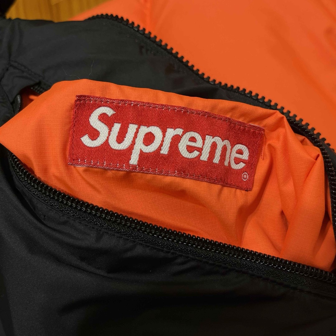 Supreme(シュプリーム)のSupreme THE NORTH FACE シュプリーム  ヌプシ  S メンズのジャケット/アウター(ダウンジャケット)の商品写真