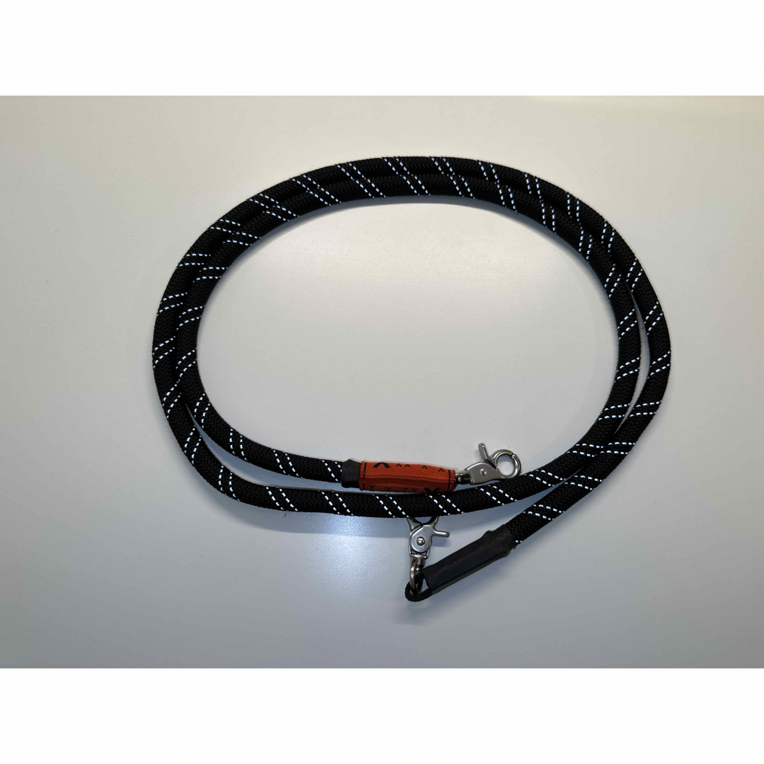 topologie 10mm rope black refrective ハンドメイドの素材/材料(各種パーツ)の商品写真