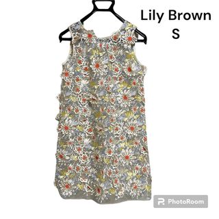 リリーブラウン(Lily Brown)のLily Brown リリーブラウン 3D 花柄  ワンピース ミニワンピ S(ミニワンピース)