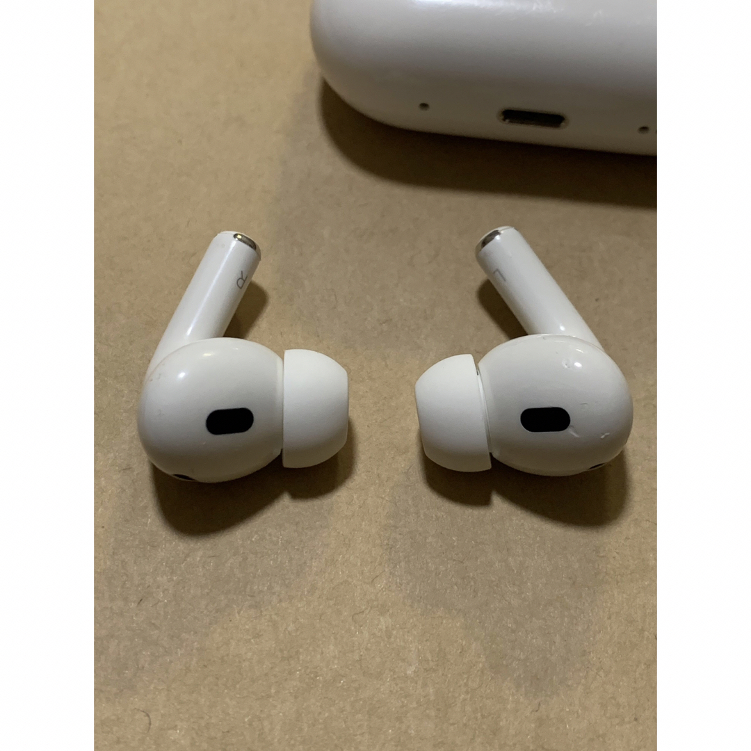 Apple(アップル)の★純正★Apple AirPods Pro 第2世代★エアポッズ プロ＿A スマホ/家電/カメラのオーディオ機器(ヘッドフォン/イヤフォン)の商品写真