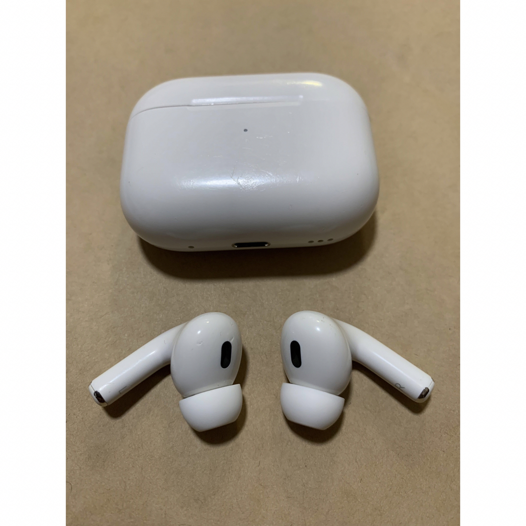 Apple(アップル)の★純正★Apple AirPods Pro 第2世代★エアポッズ プロ＿A スマホ/家電/カメラのオーディオ機器(ヘッドフォン/イヤフォン)の商品写真