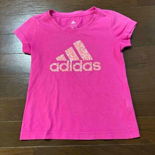 アディダス(adidas)のアディダス❗️レディース　キッズ　Tシャツ　半袖　スポーツ　春夏　ピンク　130(Tシャツ(半袖/袖なし))