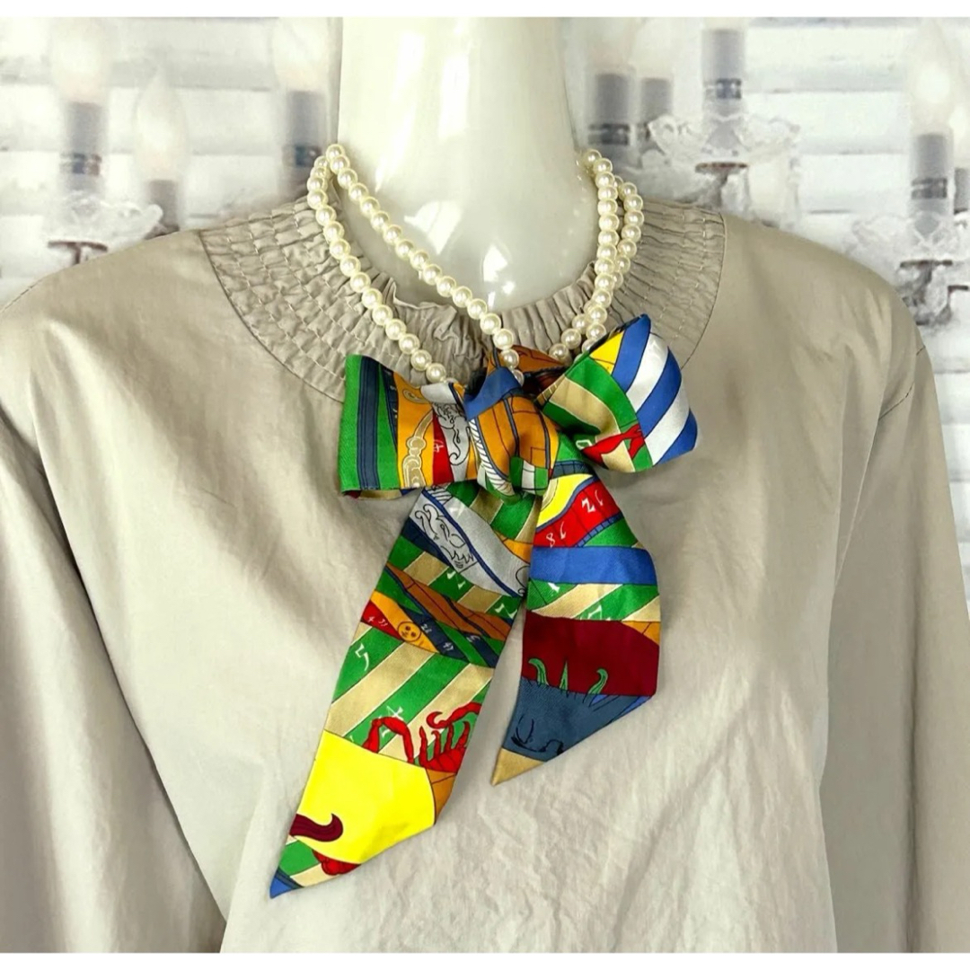 Hermes(エルメス)のHERMES エルメス ツイリー　スカーフ　新たなる占星術　リボンスカーフ  レディースのファッション小物(バンダナ/スカーフ)の商品写真