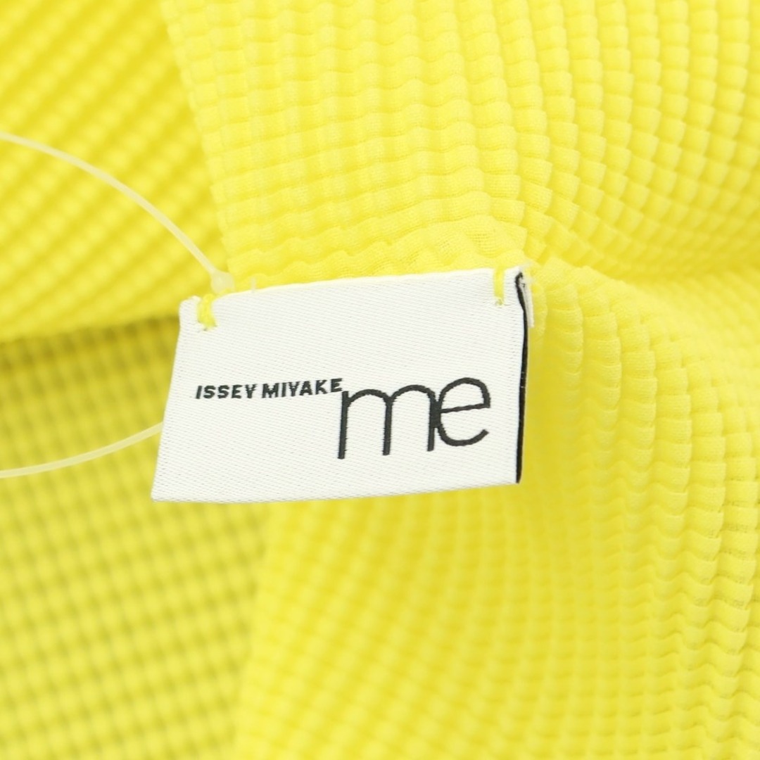 【中古】ミー イッセイミヤケ me ISSEY MIYAKE 2024年春夏 プリーツ加工 カットソーブラウス イエロー【サイズ表記なし（M位）】【レディース】 レディースのトップス(シャツ/ブラウス(長袖/七分))の商品写真