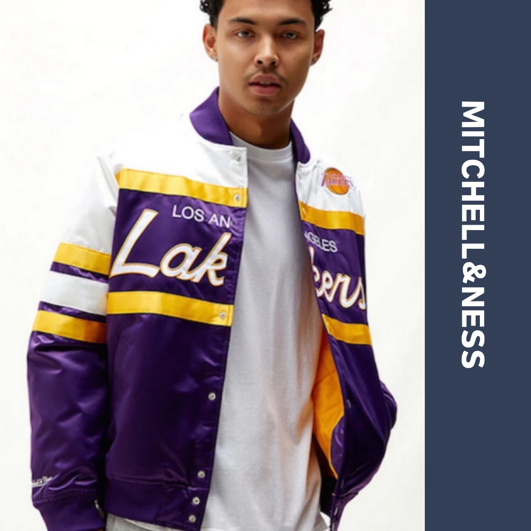 MITCHELL & NESS(ミッチェルアンドネス)のNBA ロサンゼルス　レイカーズ　ジャンパー　MITCHELL & NESS  メンズのジャケット/アウター(スタジャン)の商品写真