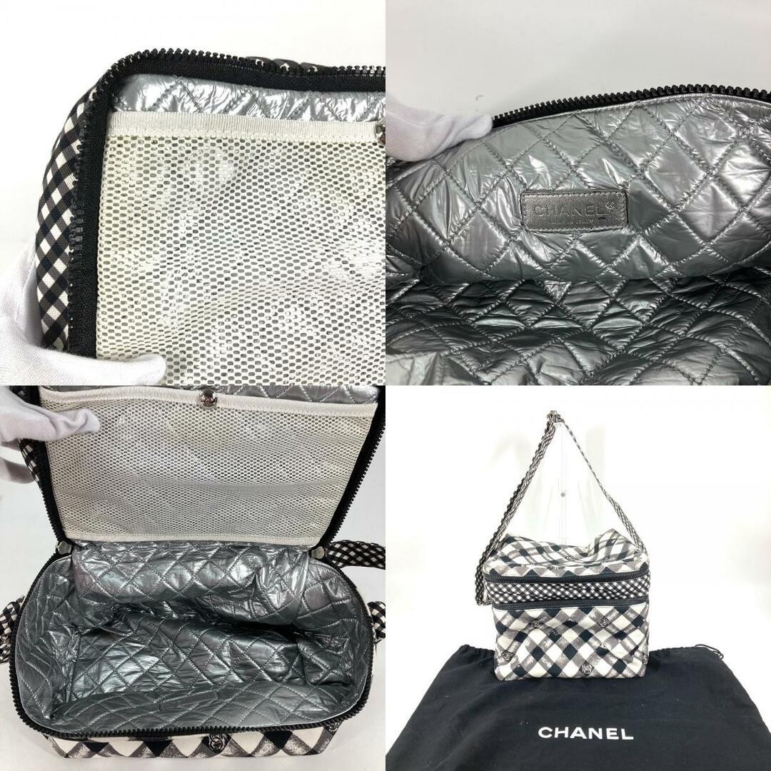 CHANEL(シャネル)のシャネル CHANEL チェック CC ココマーク カバン 肩掛け ハンドバッグ ショルダーバッグ キャンバス ホワイト レディースのバッグ(ショルダーバッグ)の商品写真