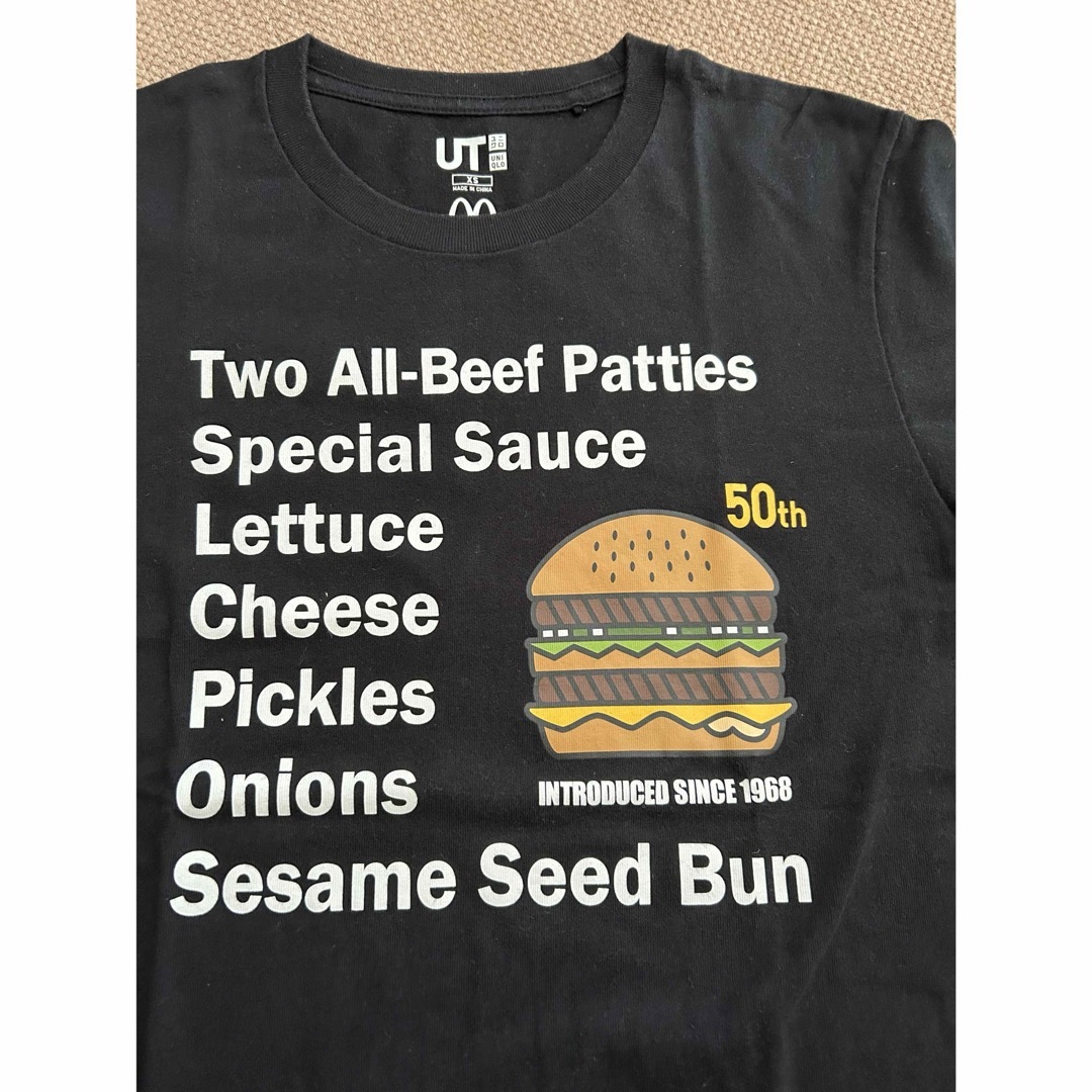 UNIQLO(ユニクロ)のUT マクドナルド50thコラボ半袖Tシャツ　黒XS UNIQLO ユニクロ メンズのトップス(Tシャツ/カットソー(半袖/袖なし))の商品写真