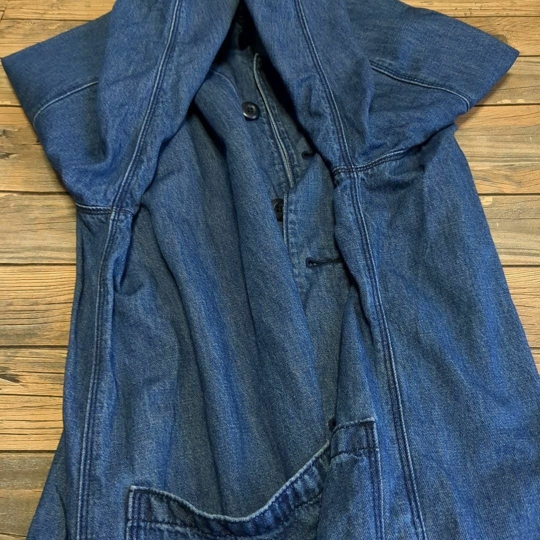 UNIQLO(ユニクロ)のユーティリティデニムジャケット（コットンリネン）66 BLUE　Lサイズ レディースのジャケット/アウター(Gジャン/デニムジャケット)の商品写真