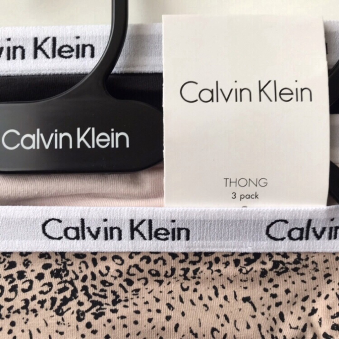 Calvin Klein(カルバンクライン)のck レア 下着 USA カルバンクライン Tショーツ 3枚 M レディースの下着/アンダーウェア(ショーツ)の商品写真