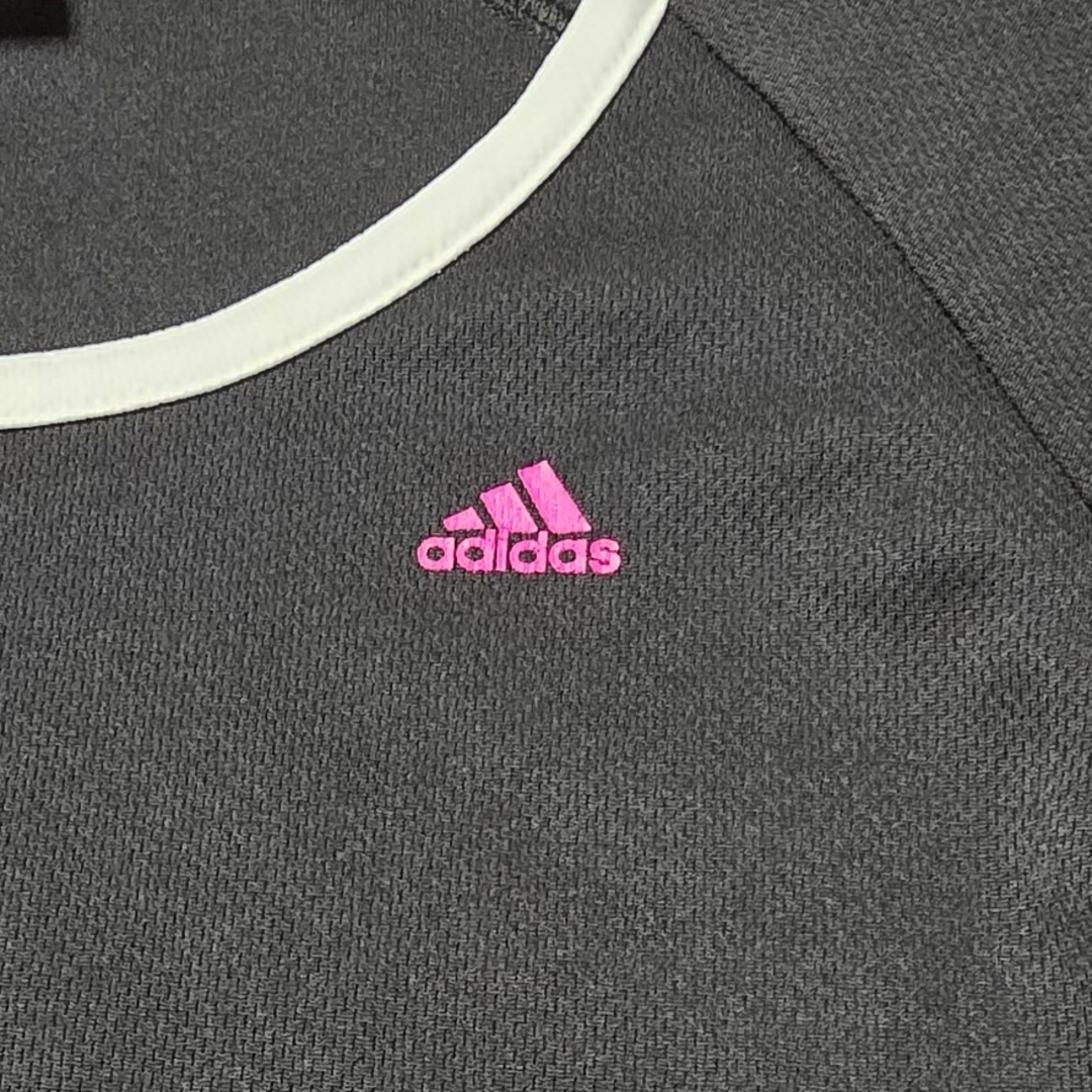 adidas(アディダス)のadidas アディダス 半袖 Tシャツ ブラック 黒 ラグラン フィットネス レディースのトップス(Tシャツ(半袖/袖なし))の商品写真