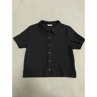 ジーユー(GU)のGU Mサイズ ポロシャツ 前開き ボタン ショート丈 襟付きTシャツ 黒(ポロシャツ)