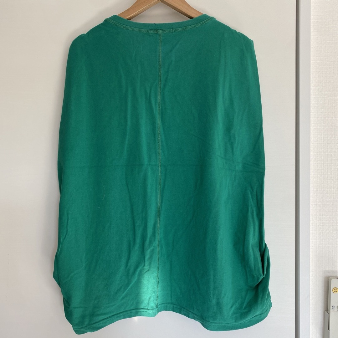 5月いっぱいの価格　リブ袖Tシャツ　グリーン レディースのトップス(Tシャツ(半袖/袖なし))の商品写真