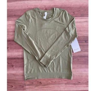 ルルレモン(lululemon)の☆新品☆ ルルレモン　Swiftly Relaxed 長袖　トップス　レディース(Tシャツ(長袖/七分))