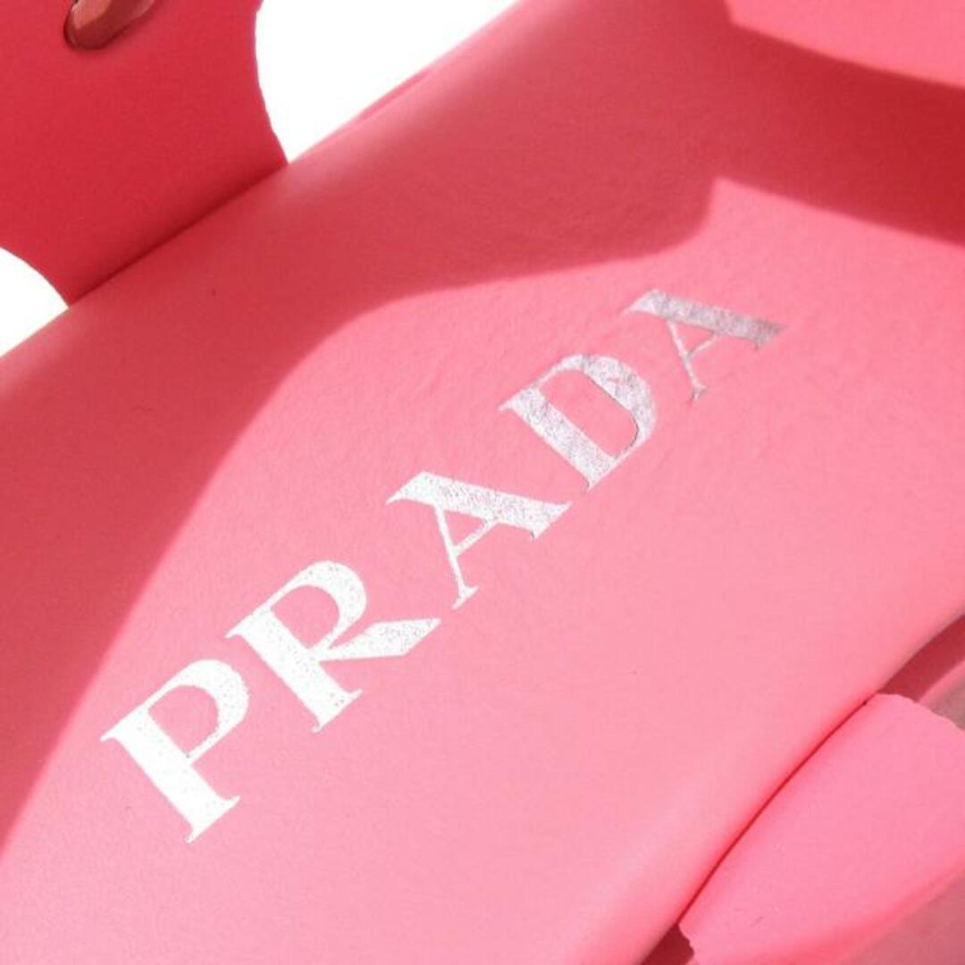 PRADA(プラダ)のPRADA(プラダ) サンダル 35 レディース美品  モノリス ピンク トライアングルロゴ ラバー レディースの靴/シューズ(サンダル)の商品写真