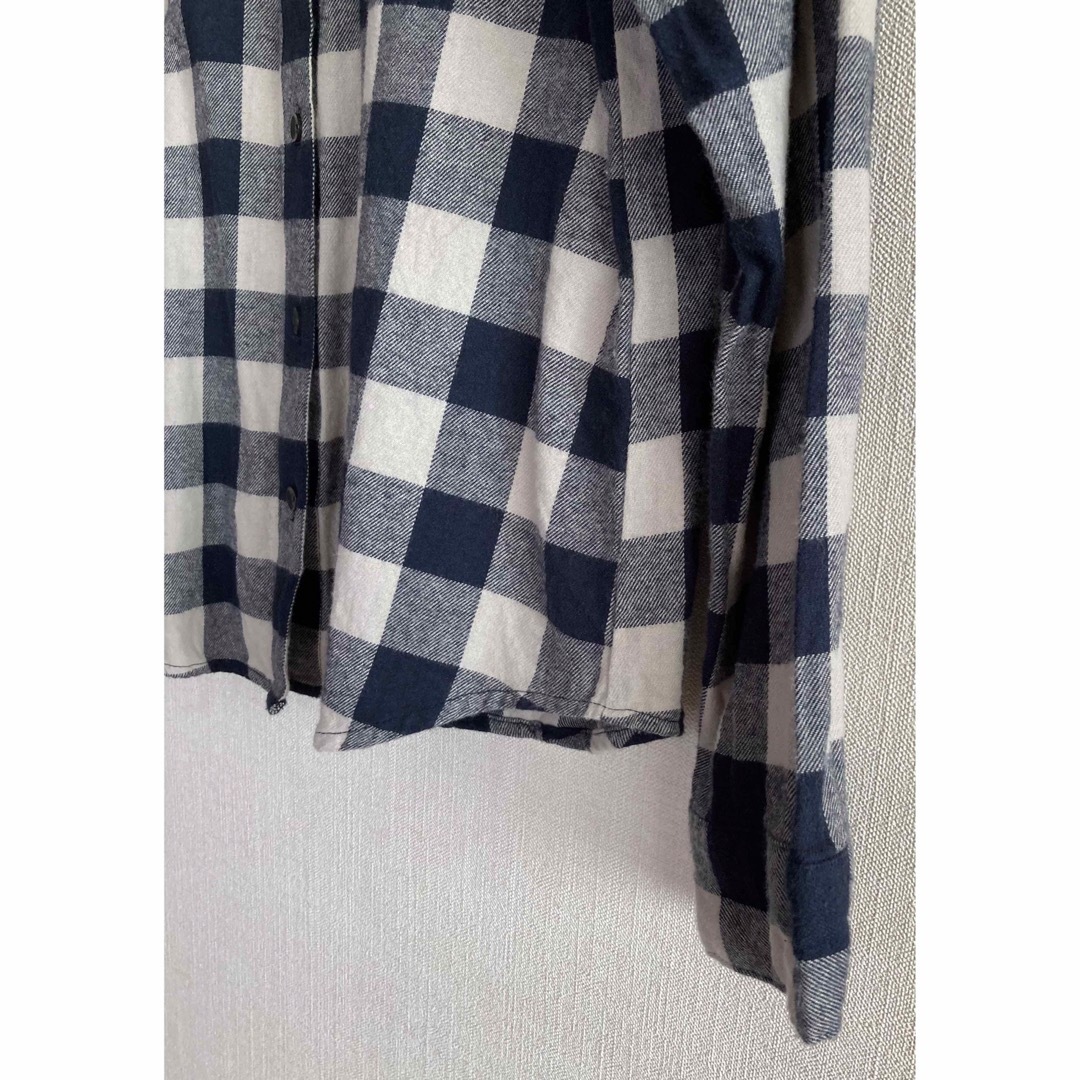 長袖　シャツ　ブラウス　ネイビー×チェック　Ｌ レディースのトップス(シャツ/ブラウス(長袖/七分))の商品写真