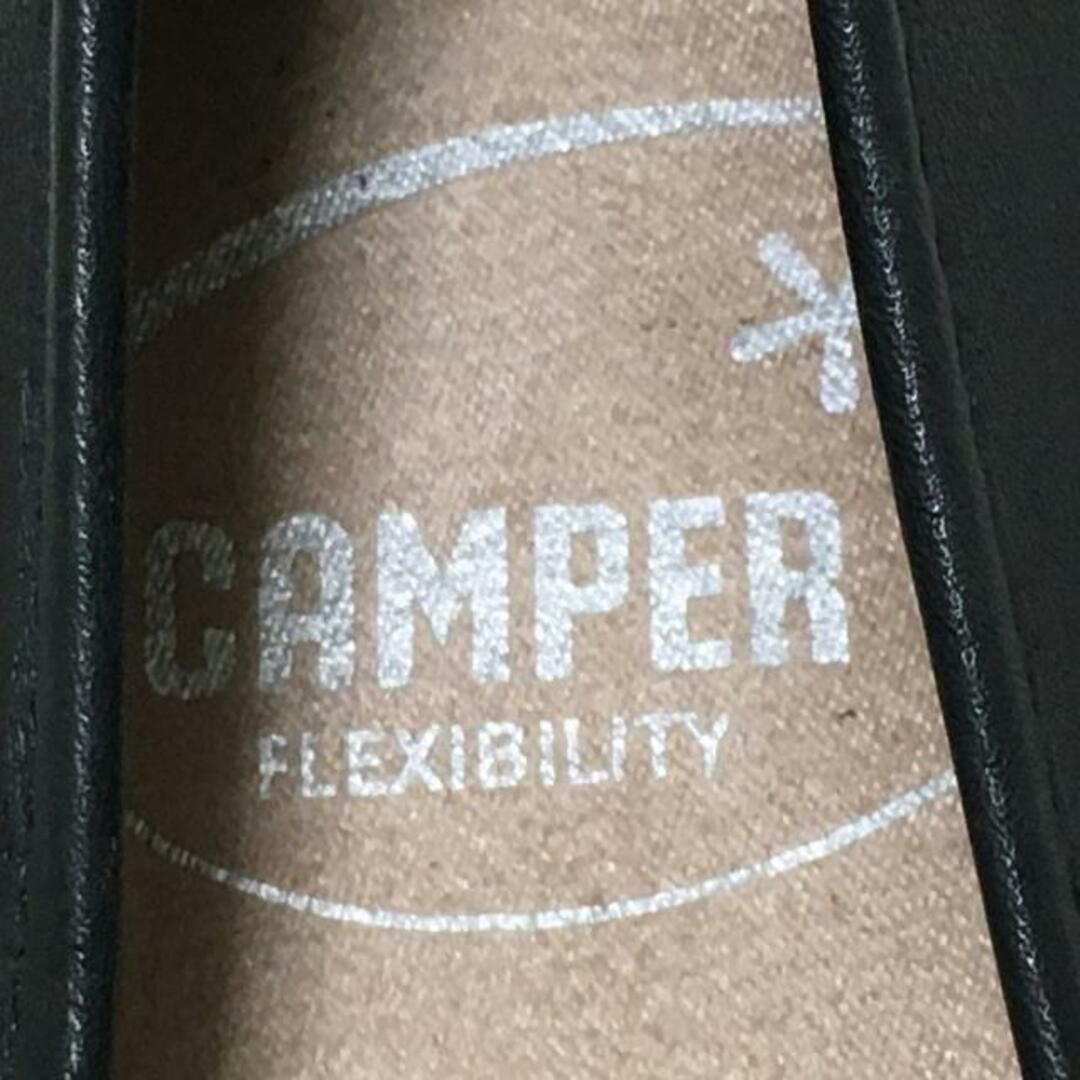 CAMPER(カンペール)のCAMPER(カンペール) フラットシューズ 38 レディース - 黒×グレーベージュ×アイボリー インソール取外し可 レザー×化学繊維 レディースの靴/シューズ(その他)の商品写真