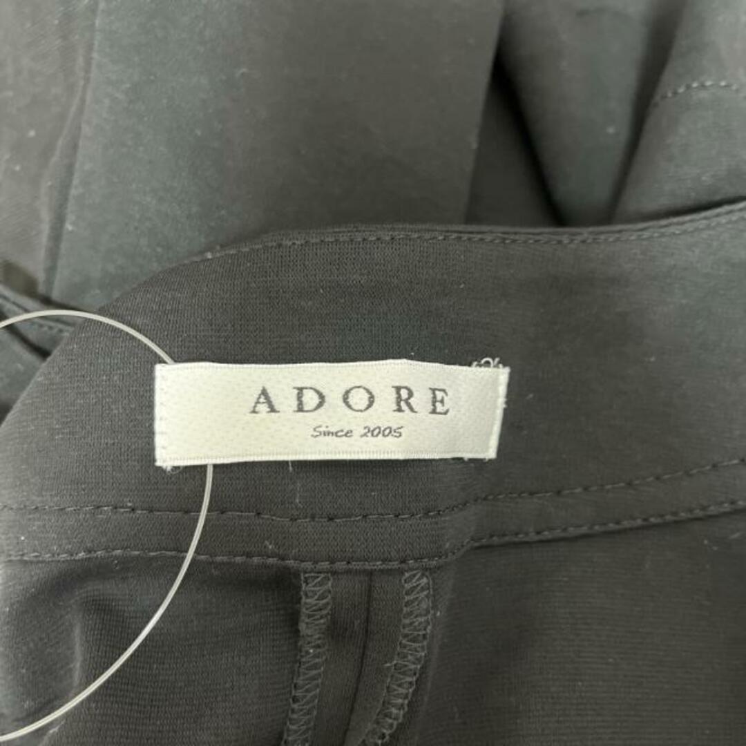 ADORE(アドーア)のADORE(アドーア) ワンピース サイズ38 M レディース - 黒 Vネック/半袖/ひざ丈 綿、ナイロン レディースのワンピース(その他)の商品写真