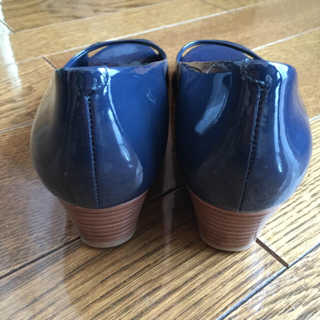 Cole Haan(コールハーン)のエナメル ウェッジソール ネイビー オープントウ レディースの靴/シューズ(ハイヒール/パンプス)の商品写真