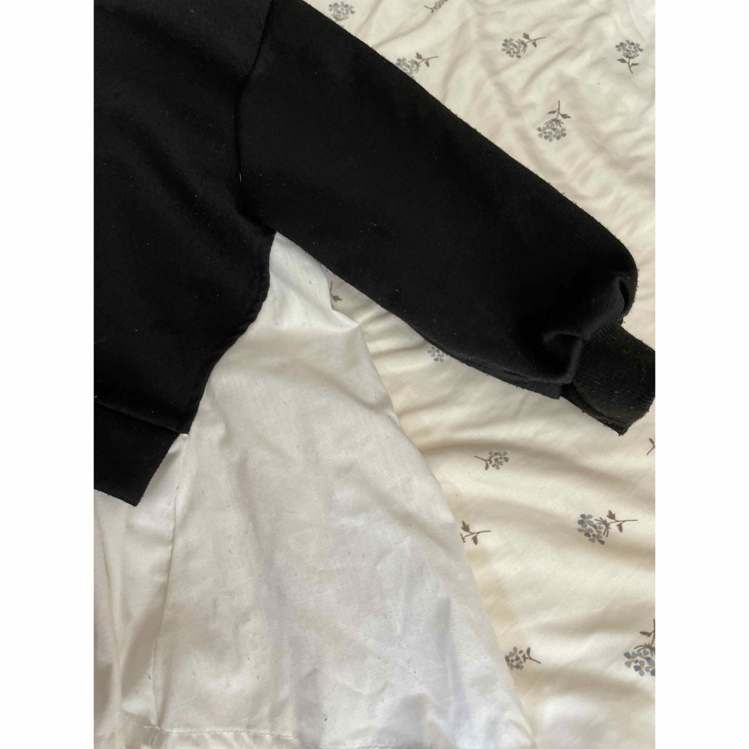 ブラックxホワイト　パーカー　90cm キッズ/ベビー/マタニティのキッズ服女の子用(90cm~)(Tシャツ/カットソー)の商品写真