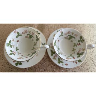 ウェッジウッド(WEDGWOOD)のウェッジウッド　ワイルドストロベリー　ティーカップ＆ソーサー(グラス/カップ)