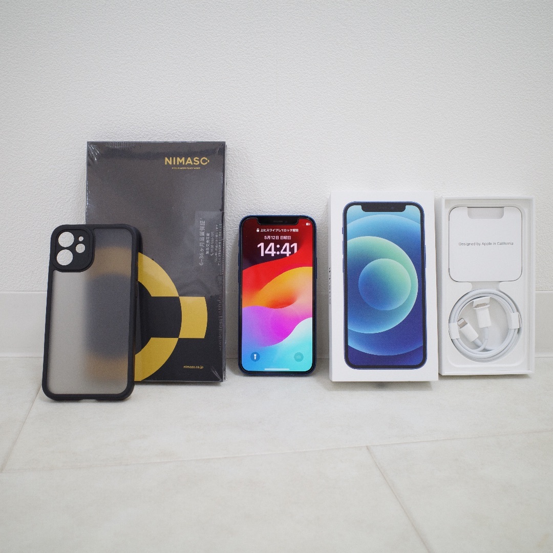 Apple(アップル)の美品 iPhone12 mini ブルー 64gb 充電ケーブル未使用 スマホ/家電/カメラのスマートフォン/携帯電話(スマートフォン本体)の商品写真