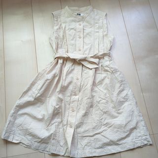 ユニクロ(UNIQLO)のユニクロ　ワンピース　120 夏服　女の子(ワンピース)