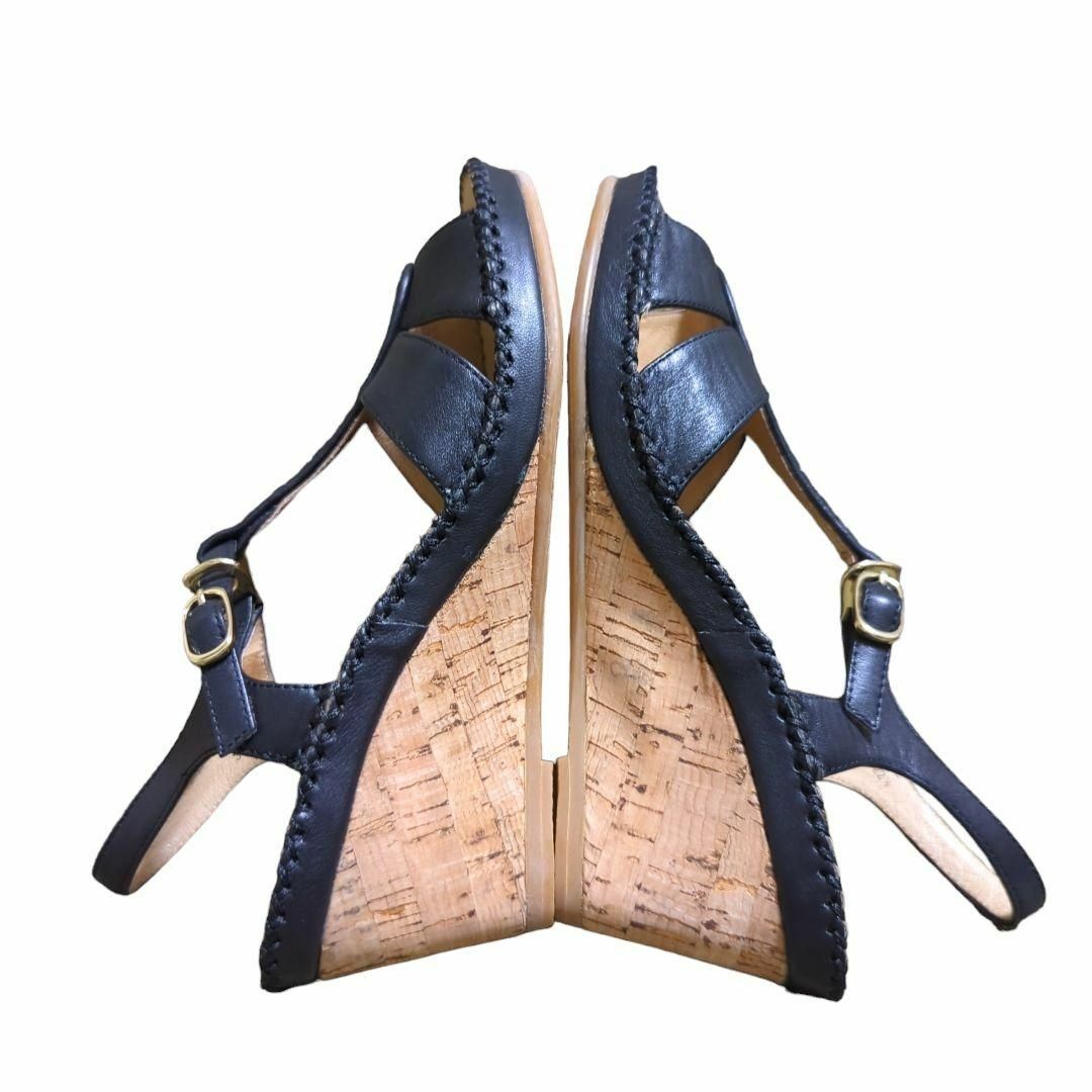 ing(イング)の美品 ing サンダル 22.5cm Tストラップ ブラック ウェッジソール レディースの靴/シューズ(サンダル)の商品写真